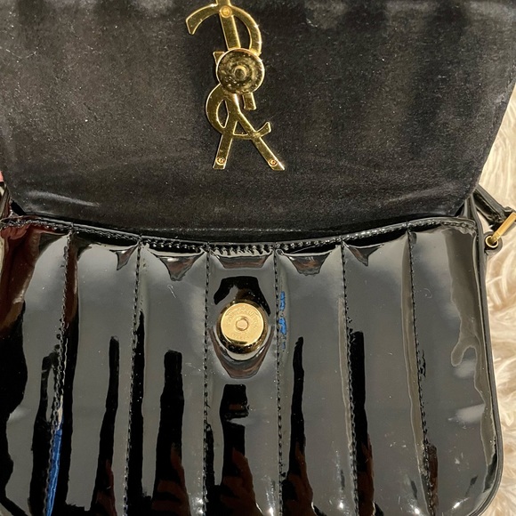 SAINT LAURENT Vicky Medium YSL Monogram Quilted Black Patent Camera Bag EUC - Picture 6 of 8